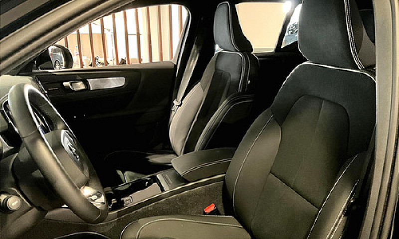 Volvo Xc40 Recharge ...