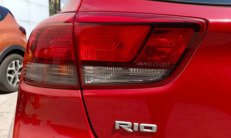 Kia Rio 2022...