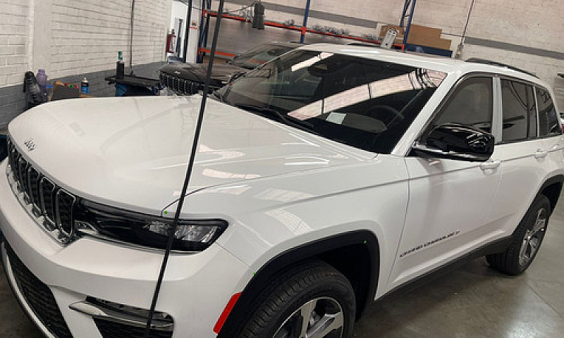 Jeep Grand Cherokee ...