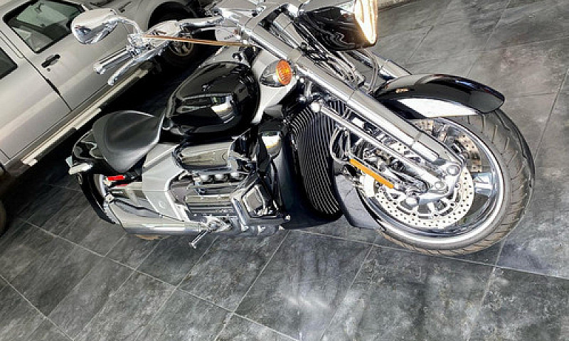 Honda Valkiria Rune ...
