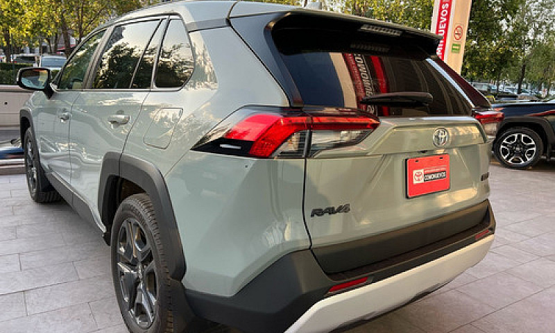 Toyota  Rav4  2023...