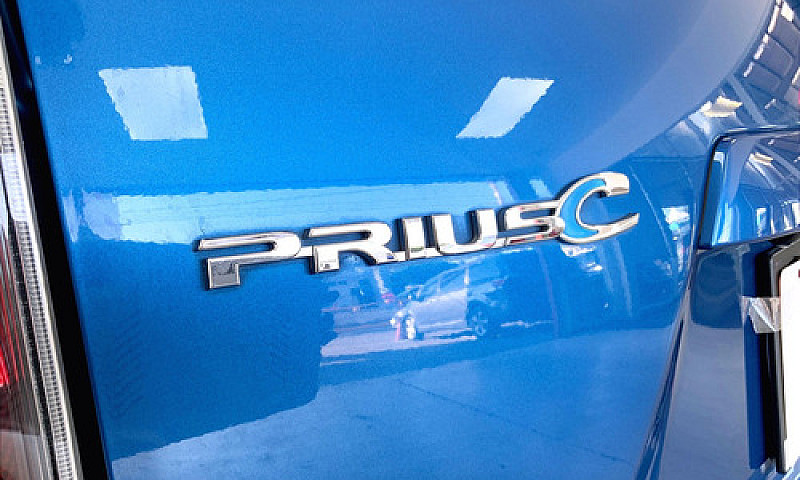 Toyota Prius 2021...