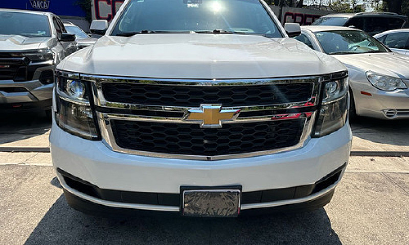 Chevrolet Suburban 5...