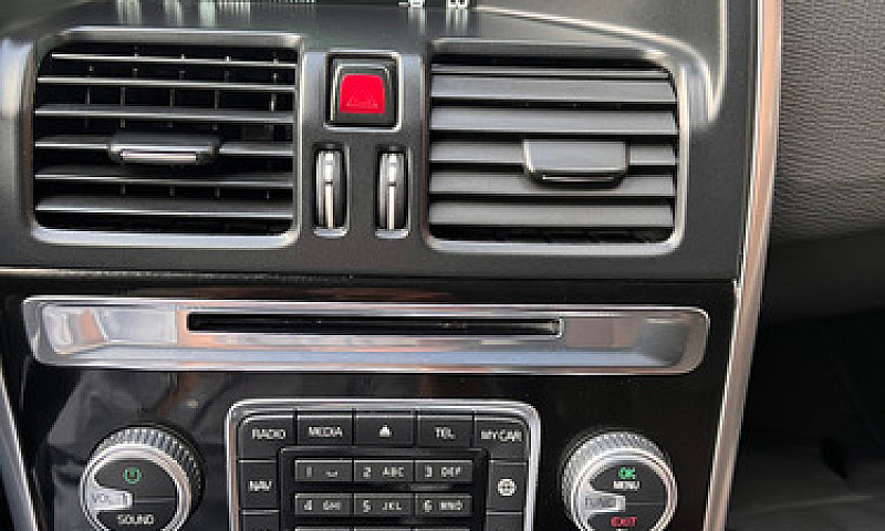Volvo Xc60 2.0 T5 In...