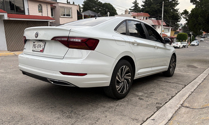 Volkswagen Jetta 1.4...