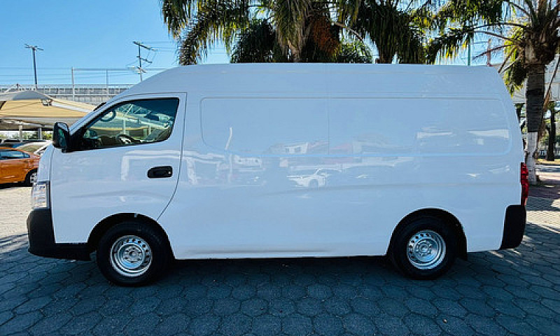 Nissan Urvan 2020...