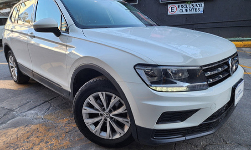 Volkswagen Tiguan 1....