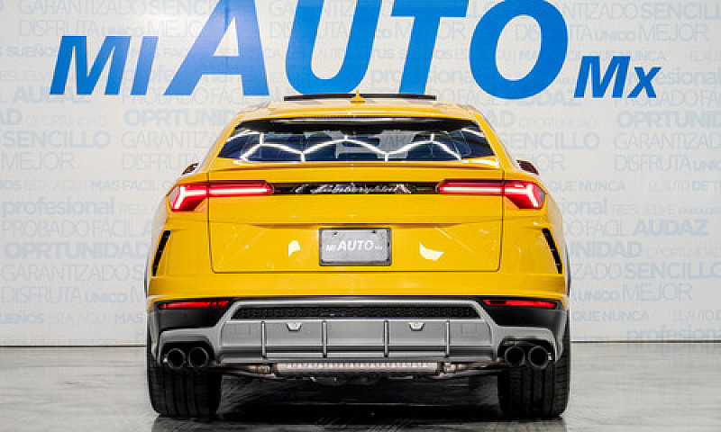 Lamborghini Urus 4.0...