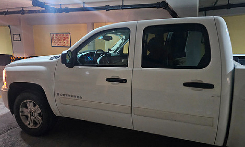 Chevrolet Cheyenne 5...