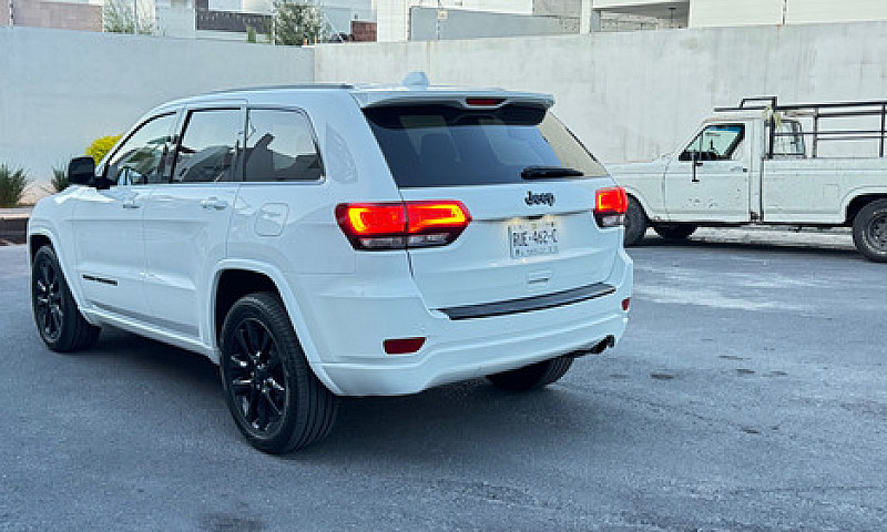Jeep Grand Cherokee ...