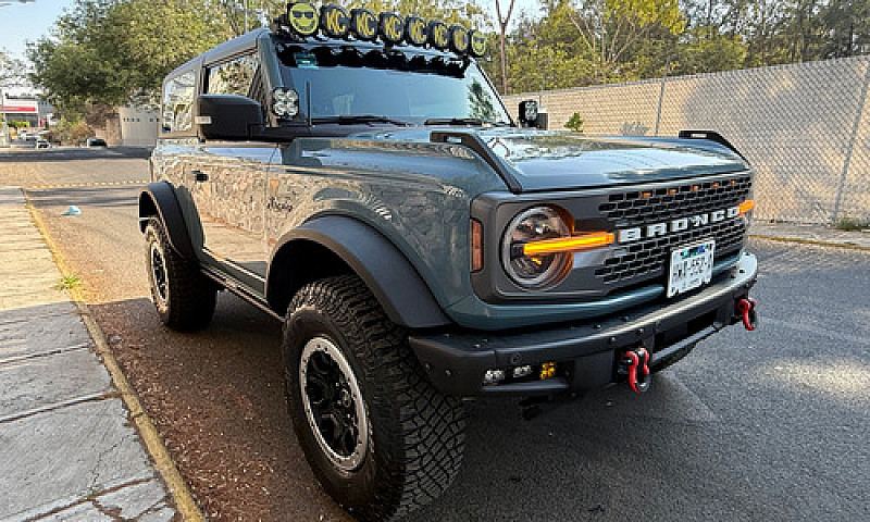 Ford Bronco 2.0T Spo...
