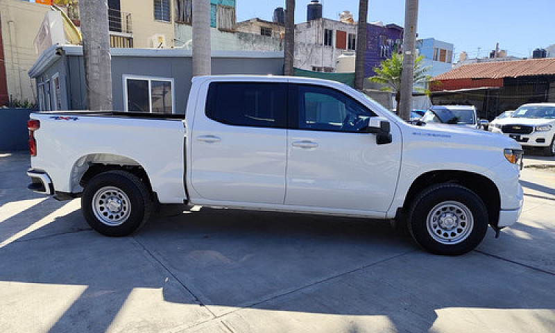 Chevrolet Silverado ...