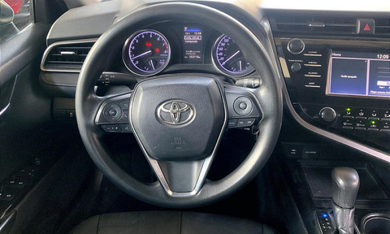 Toyota Camry 2019...