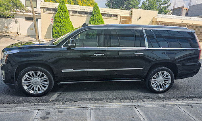 Cadillac Escalade Es...