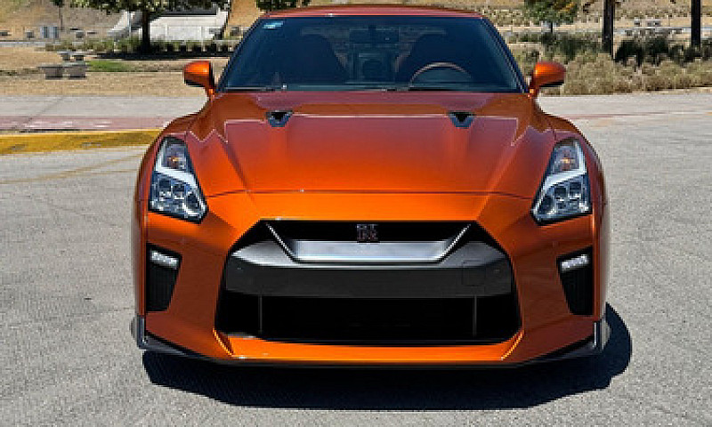 Nissan Gt-R 3.8 Prem...