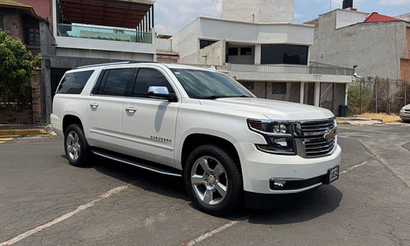 Chevrolet Suburban 5...