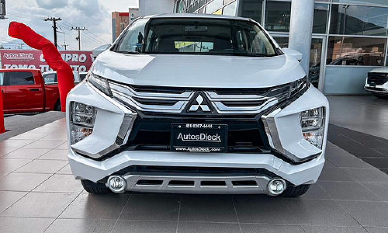 Mitsubishi Outlander...