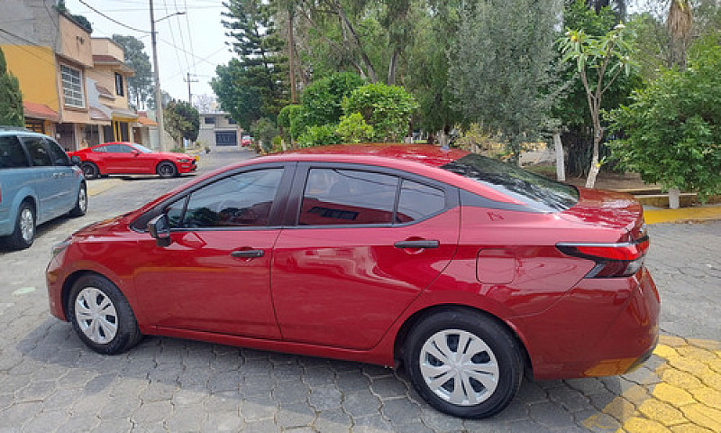Nissan Versa 1.6 Sen...