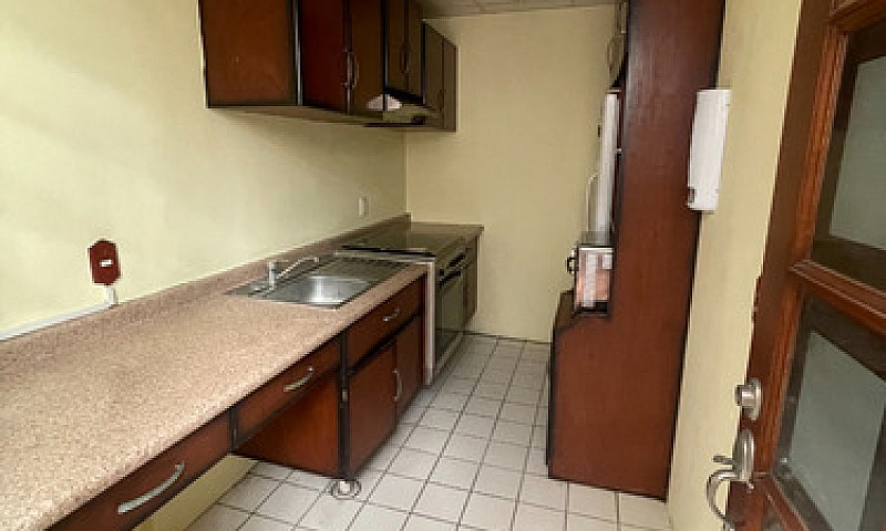 Casa En Venta En Leg...