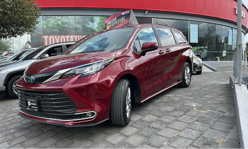 Toyota Sienna 2022...