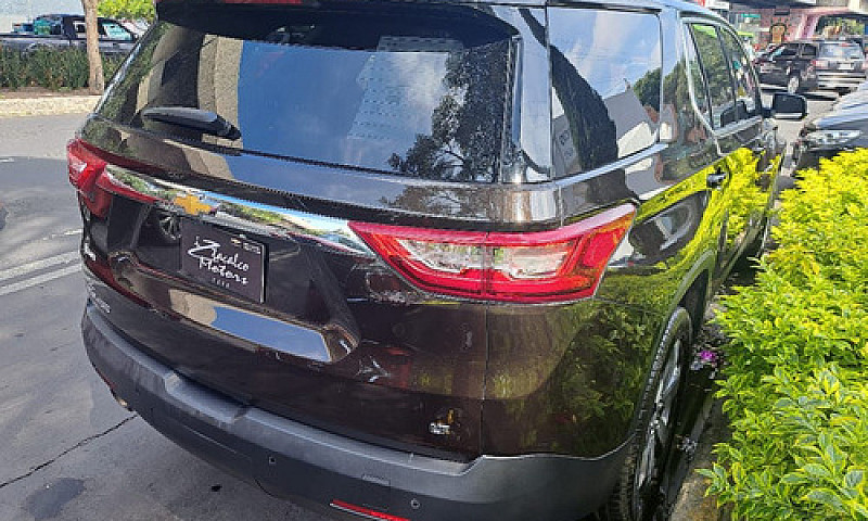 Chevrolet Traverse 2...