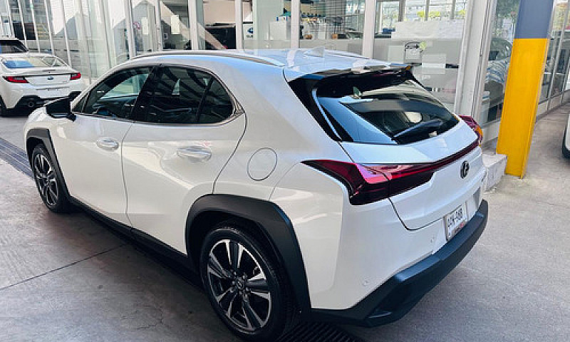 Lexus Ux 2025...