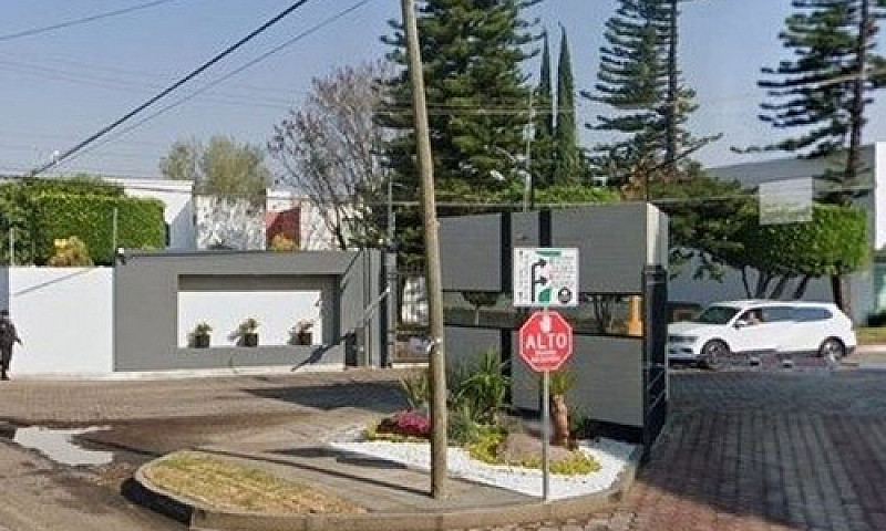 Casa En Remate Cerca...