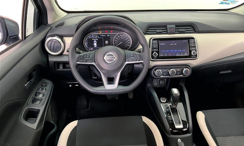 Nissan Versa 2021...