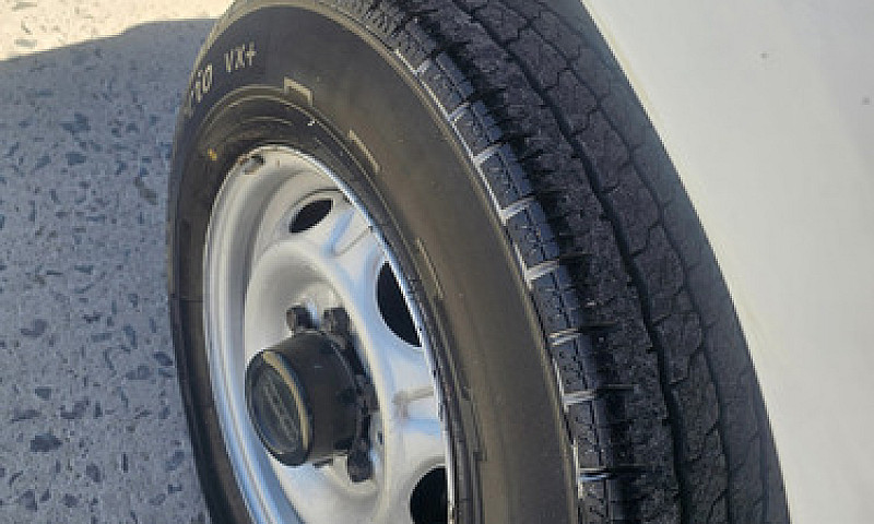 Nissan Np300 2.4 Cha...