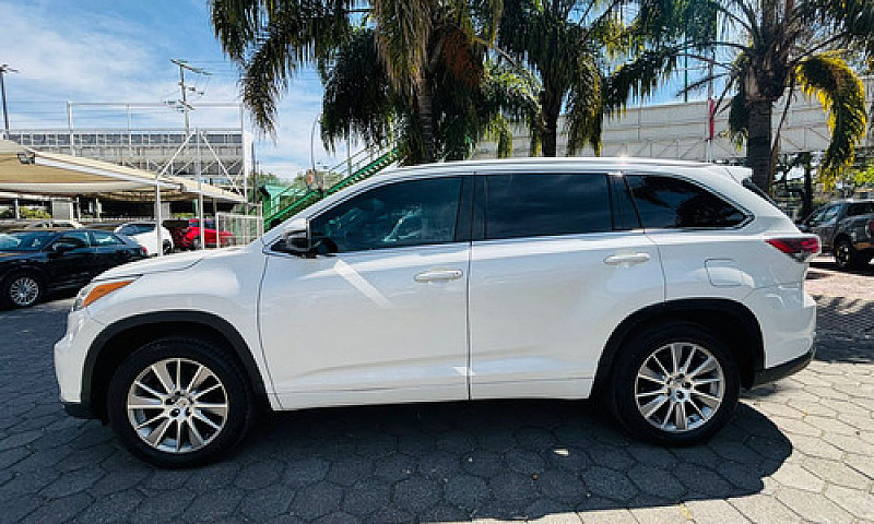 Toyota Highlander 20...