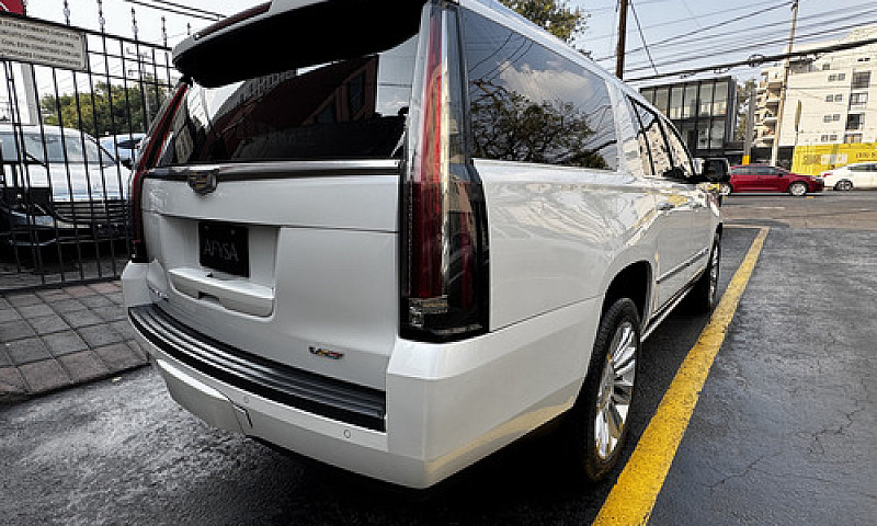 Cadillac Escalade Es...