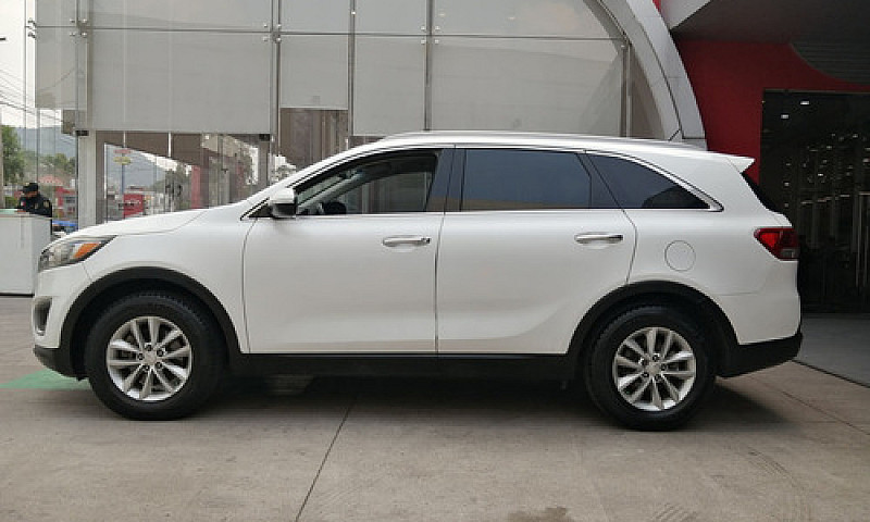 Kia Sorento 2017 2.4...