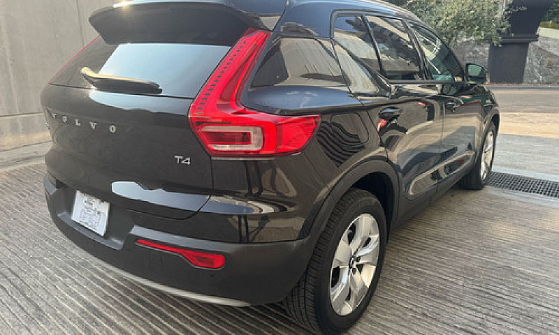 Volvo Xc40 2020...