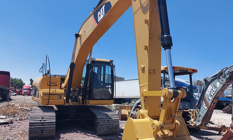 Excavadora Caterpill...
