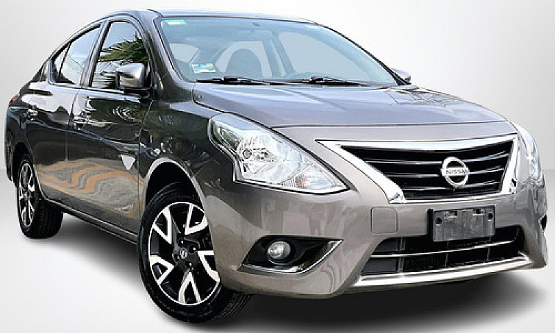 Nissan Versa 2019...