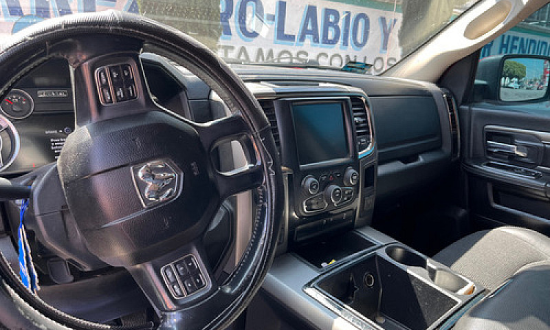 Dodge Ram 1500 V8 He...