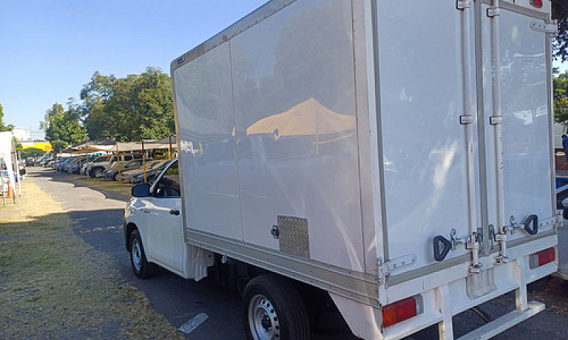 Toyota Hilux 2.7 Cab...