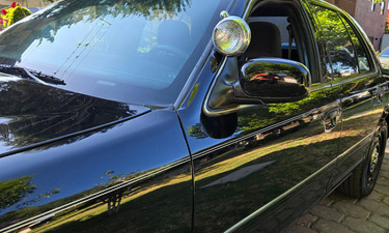 Ford Crown Victoria ...