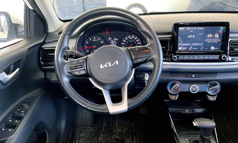 Kia Rio 2023...
