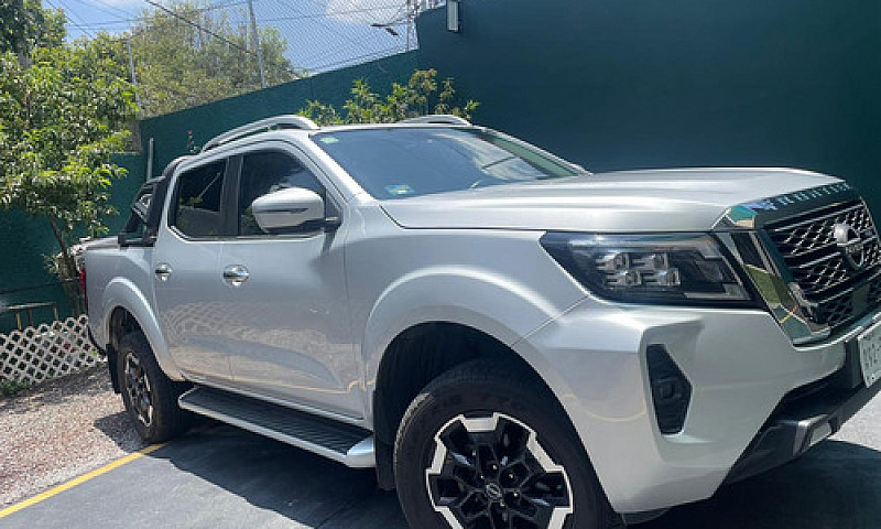 Nissan Frontier 2.5 ...