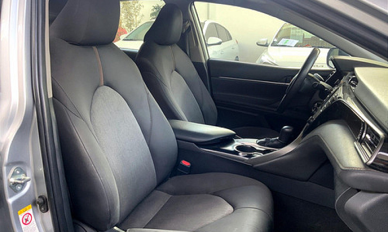 Toyota Camry 2019...