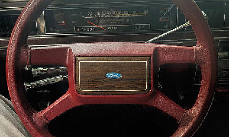 Grand Marquis 84 Sed...