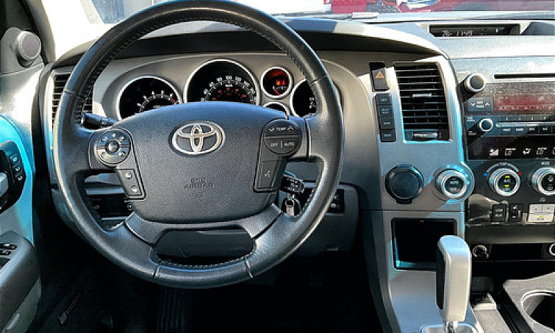 Toyota Sequoia 2012...