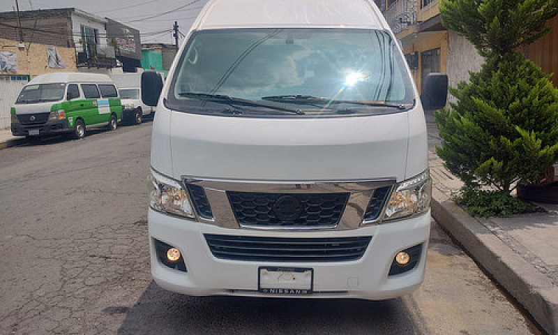 Nissan Urvan 2.5 12 ...
