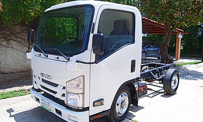 Isuzu Elf 200 2018 2...