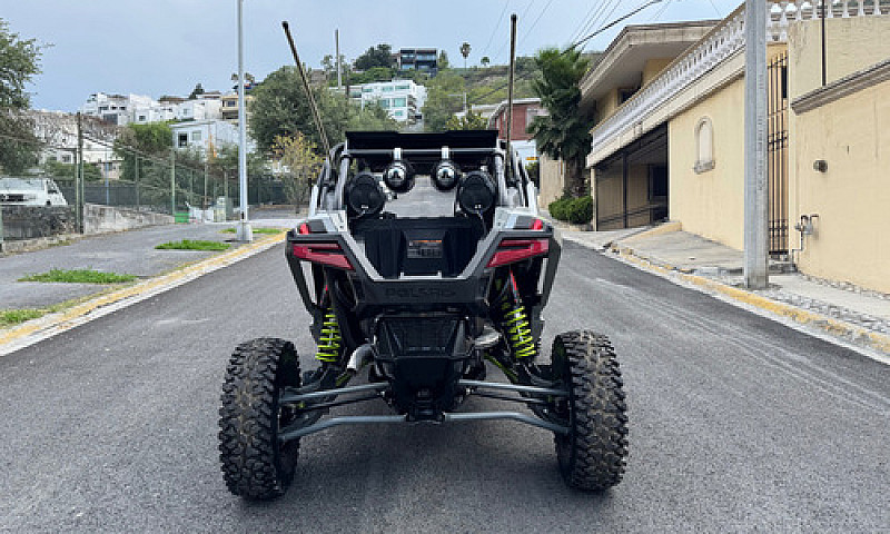 Rzr Turbo R Ultimate...