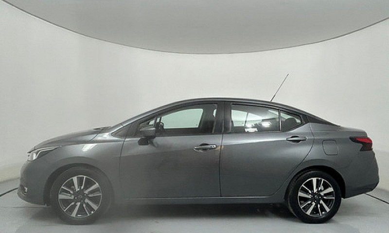 Nissan Versa 2023...