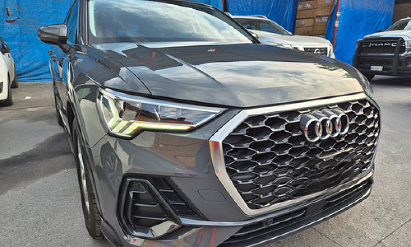 Audi Q3 Sportback 1....