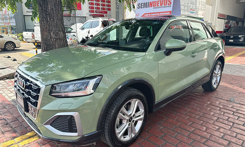 Audi Q2 2021...