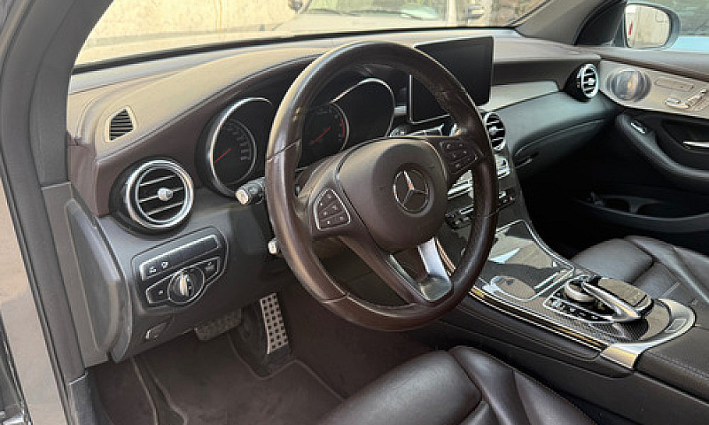 Mercedes Benz Glc 43...